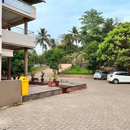 Hotel Sooryakamal Mahal Dharmastala Exterior foto