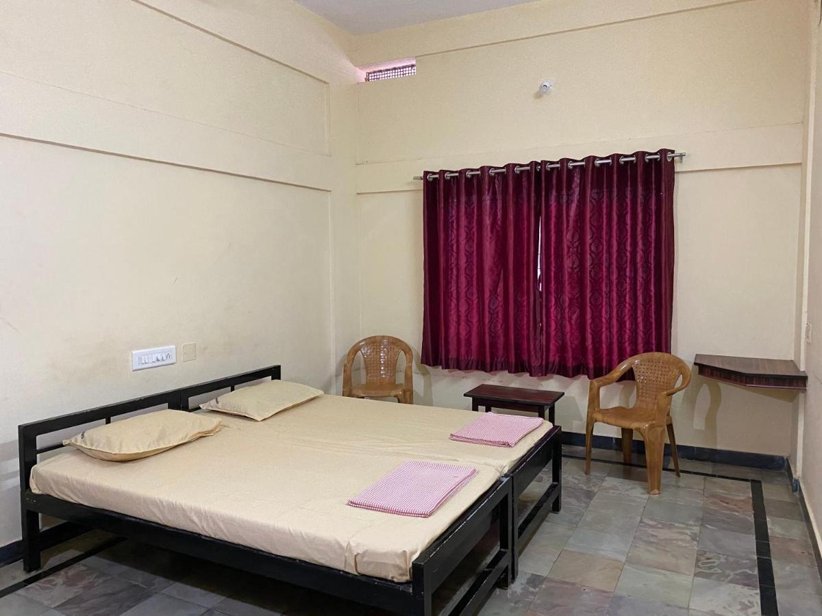 Hotel Sooryakamal Mahal Dharmastala Exterior foto