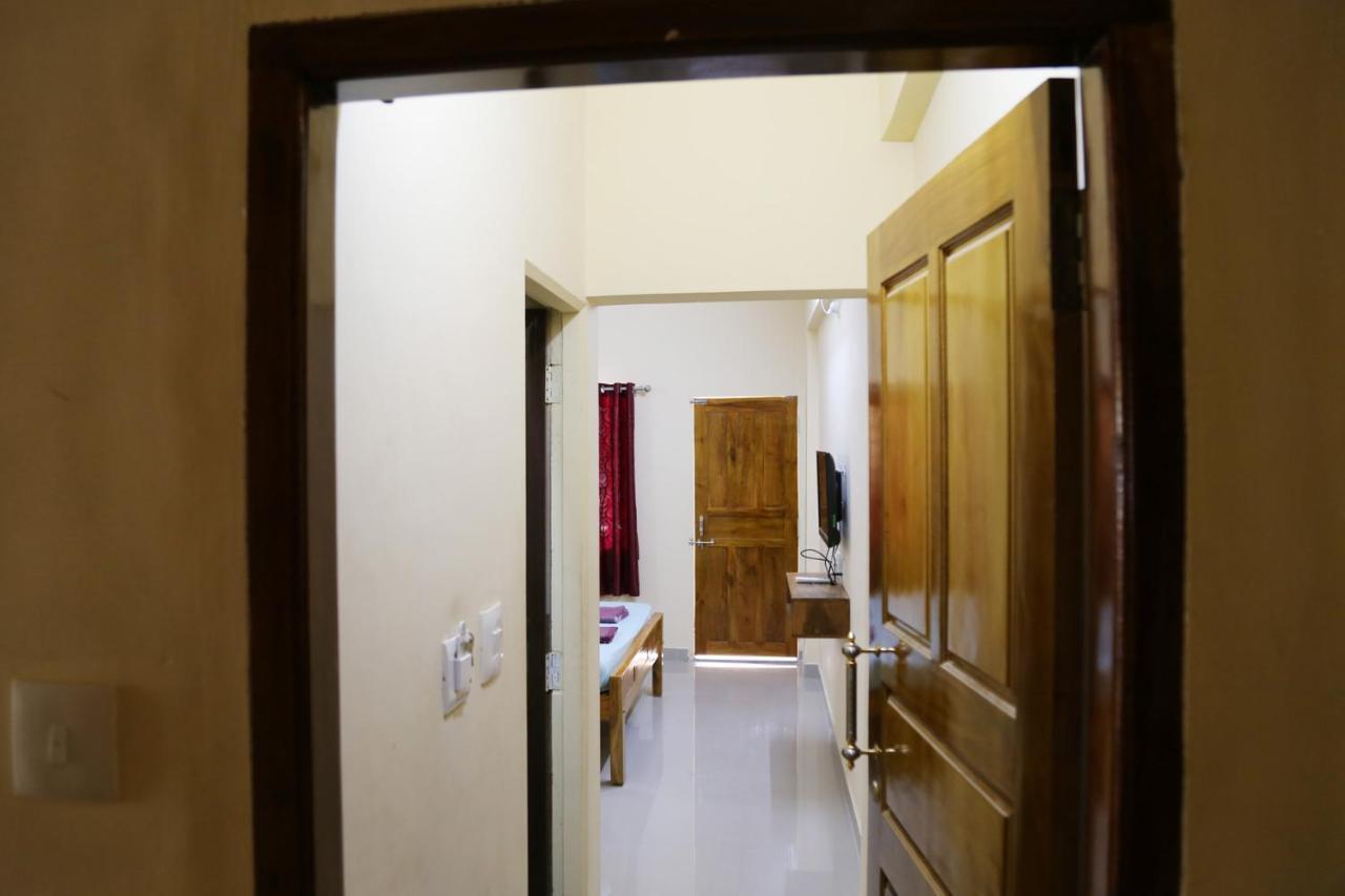Hotel Sooryakamal Mahal Dharmastala Exterior foto